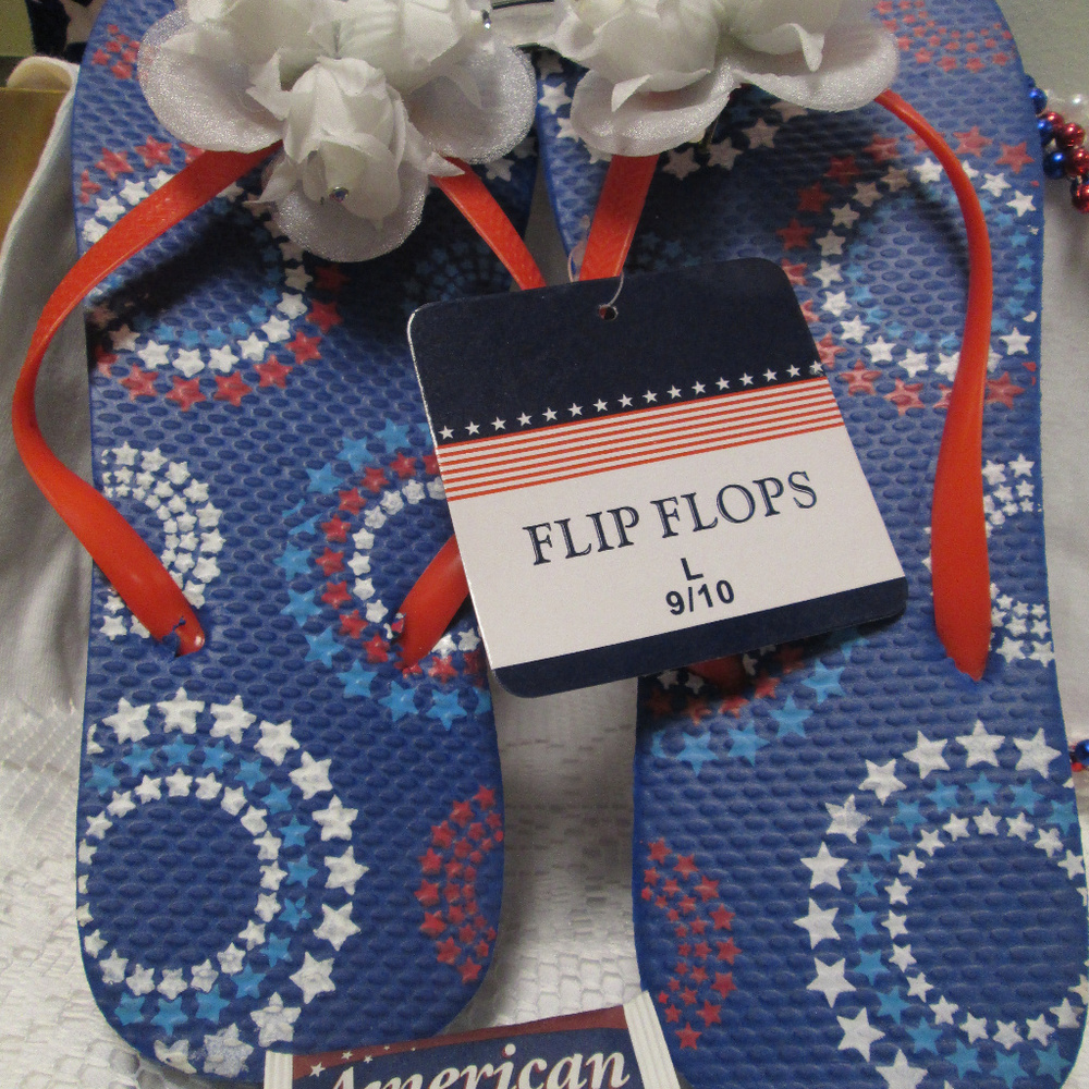 NEW American Flag Flip Flop Patriotic Slippers